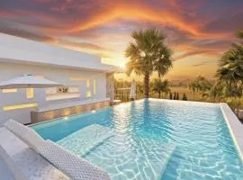 Palm Villa - Award Winning Modern Luxury & Exclusive Villa