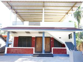 Swarupa Homestay, hotel di Shrivardhan