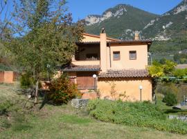 Agriturismo Vita Elementaris, tra Spoleto e la Cascata delle Marmore, מלון בספולטו