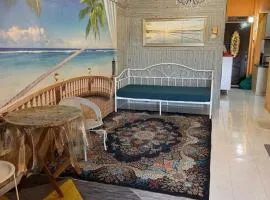 3 Air Cond Bedrooms, 10 minutes to Rawang Town