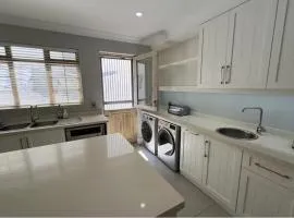 Mary Manors Guesthouse