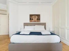 GuestHost - 500sqm luxury with Spa, Gym, Terrace, Game Room & Garage