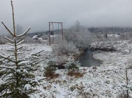 Гірська яфина, hotel a Myta