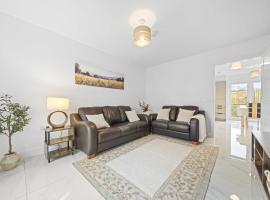 Fern Walk Spacious 3 Bedroom House - Dalkeith, hotel di Dalkeith