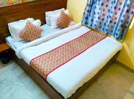 Vasant Stays By Amisha Palace - 5 Min Walk to Railway Station, Hotel in Jaipur