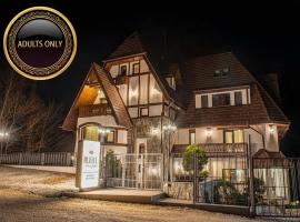 RUELLE Chateau Boutique، فندق في سينيا