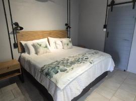 Whispering Creek Mountain Lodge, viešbutis mieste Magobasklofas