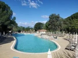 maison duplex avec grande terrace dans village de vacances