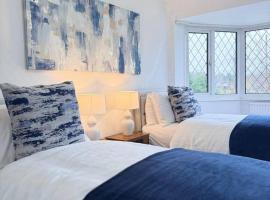 Prestige 4BR Home, Garden & Parking, hôtel à Olton