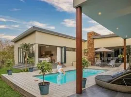 Luxury Villa Rainbow, Eden Rock Estate, Pennington