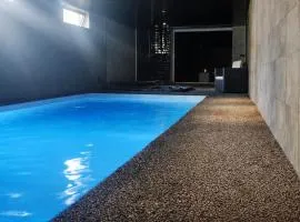 Luxury & Love - Indoor Swimming Pool & Cinema Room