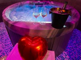 Monsuite Relais 2 - Suite Fleur, hotel en Monserrato