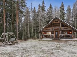 Holiday Home Aurinkoniemi by Interhome, hotel in Halttula