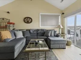 Waterfront Lake of the Ozarks Retreat