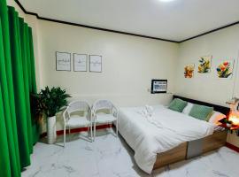 G & B Transient House, hótel í San Jose