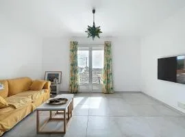 Spacious cocoon in Narbonne - with sea view
