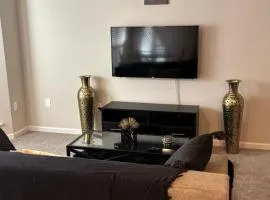 Tranquil Buckhead Hideaway