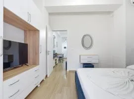 Enles Garden Beach Apartments - Golem