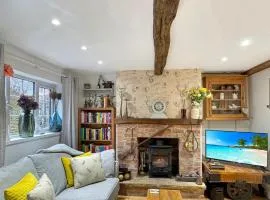 Cosy 1 bed cottage sleeps 4