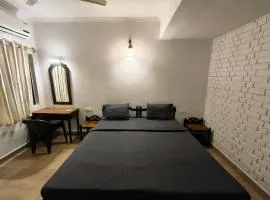 La Petite - Near Bogmalo Beach and close to Dabolim Airport