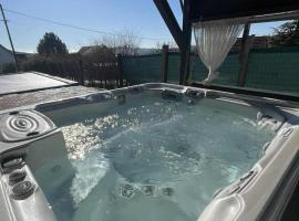 Shining Home, hotelli kohteessa Felsőörs