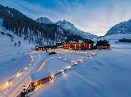 Hotel Village Walk, hotel en Sonāmarg