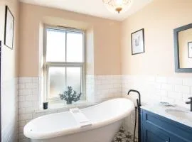 Northern Hideaways, Darling Cottage