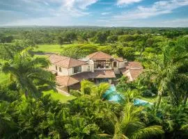 Villa Maji Luxury Private Villa Steps from the Ocean Sea Horse Ranch Cabarete