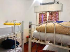 Hostel Base La Rioja、ラ・リオハのホテル