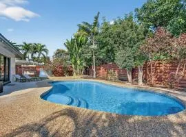 Newly Renovated Pompano 2BR 2BA Home with Heated Pool