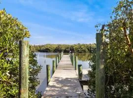 A Cedar Key Dock Holiday!