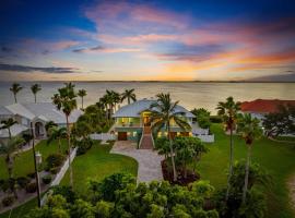 Melbourne Beach - Ocean Views, Pool & Boat Dock, Hotel in Melbourne Beach