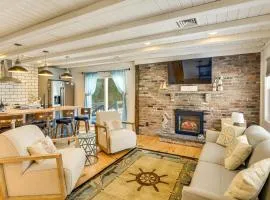 1 Mi to Heads Beach! Nautical Family Retreat