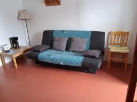Duplex cosy avec parking inclus, à La Joue du Loup - FR-1-504-622