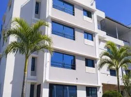 Milestone City Business Apartment - Secure Area - Fast WiFi Long Stay