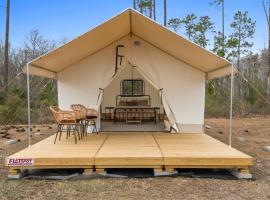 Lakeside Glamping A Fishermans Dream, tented camp en Wewahitchka