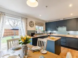 4 Bed in Weymouth oc-p33952