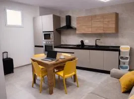 Davs Home Appartamento per 4 a Lentini con WiFi Self Check in