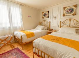 Dahabeya Cruise Esna Luxor to Aswan 4 Nights, hotelli kohteessa Luxor