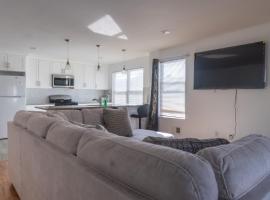 Spacious 3BR Home Near Newark Airport, viešbutis mieste Niuarkas