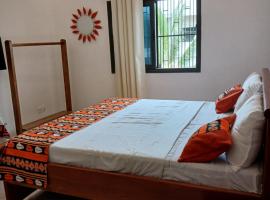 Studio Lac Rose, hotel u gradu Abomey-Calavi