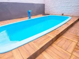 Casa com Piscina e Churrasqueira em Arembepe