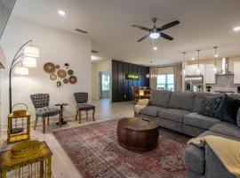 Modern Emerson retreat close to LakePoint Sports, Hotel in Emerson