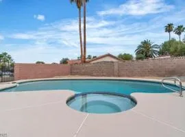 4 bedroom Luxuriously Furnished Modern Mansion With Pool, Spa, and Patio