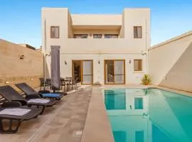 Nadurin, Large Villa 7 Bedrooms - 2 Pools