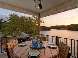 Modern Lakefront Escape | The Twelve