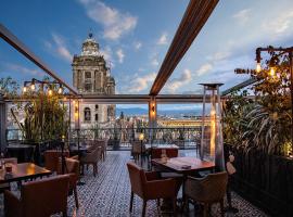 Zocalo Central & Rooftop Mexico City, дешевий готель у Мехіко