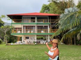 Caba&ntilde;a Pura Vida, spahotell i Acand&iacute;