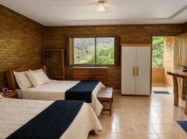 Eco Flat 322 - Hotel Fazenda Pedra do Rodeadouro, khách sạn ở Bonito