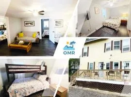 4 BD Apt Sleeps 10 4 min to beach Pets Ok Park